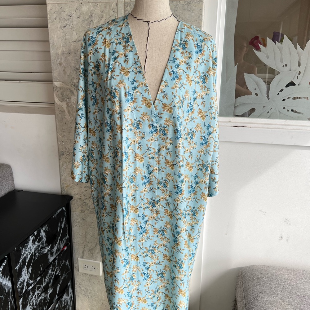 Blue Tropical Pattern Robes, Rayon Robe - Picture 6 of 9